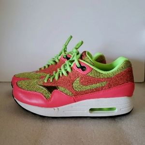 Womens Nike AIR MAX 1 SE Running Shoes 6.5 NWOB